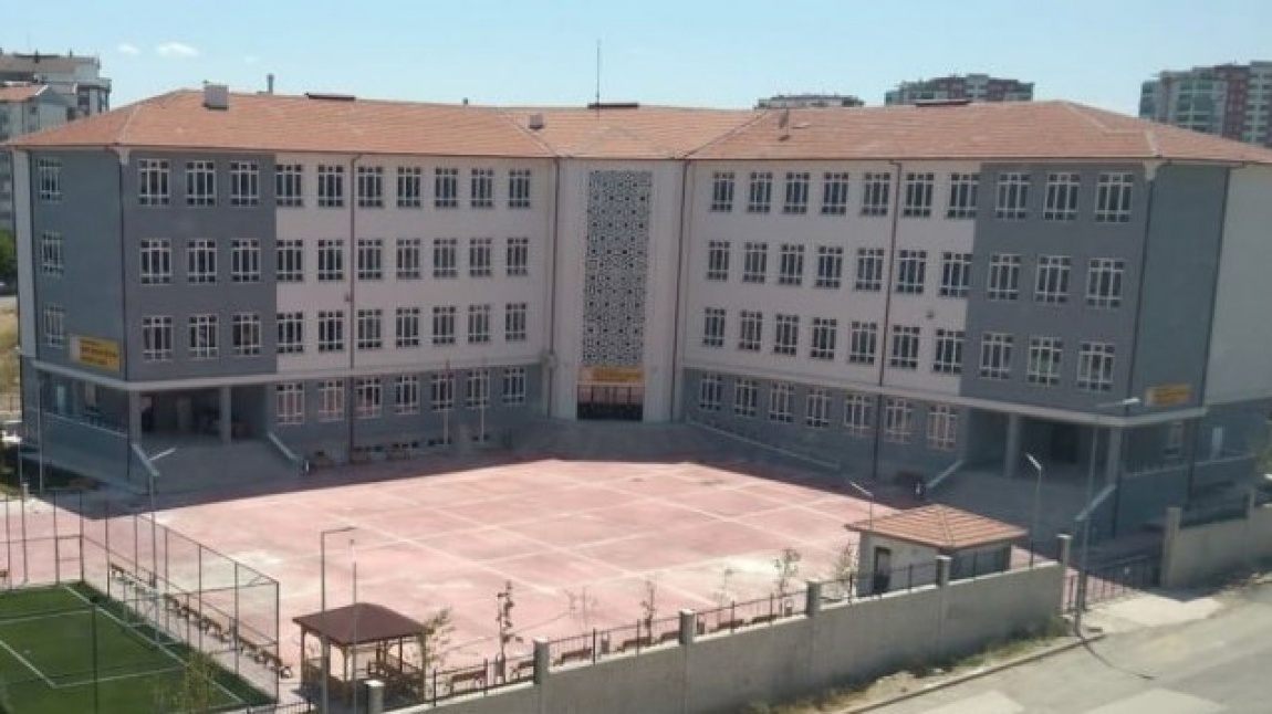 Şehit Sercan Öztürk Anadolu Lisesi Fotoğrafı
